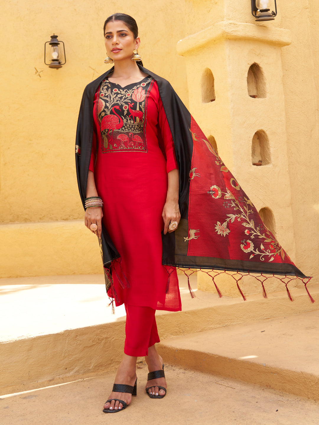 Sitara Red and Black Cotton Silk Blend Kurta Set With Jacquard Woven Meenakari Dupatta - FitVibe Fashion
