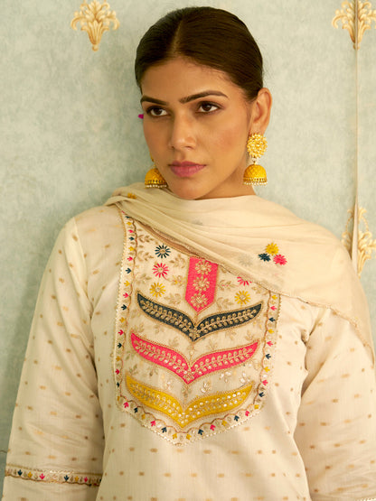 Myra Off White Embroidered Chanderi Silk Kurta Set with Embroidered Dupatta - FitVibe Fashion