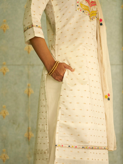 Myra Off White Embroidered Chanderi Silk Kurta Set with Embroidered Dupatta - FitVibe Fashion