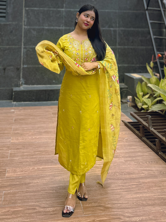 Rajvilas Parrot Green Viscose Rayon Kurta with Trousers & Dupatta Suits - FitVibe Fashion