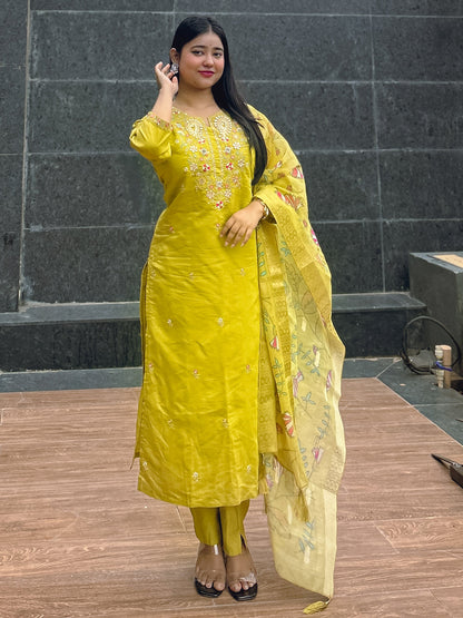 Rajvilas Parrot Green Viscose Rayon Kurta with Trousers & Dupatta Suits - FitVibe Fashion