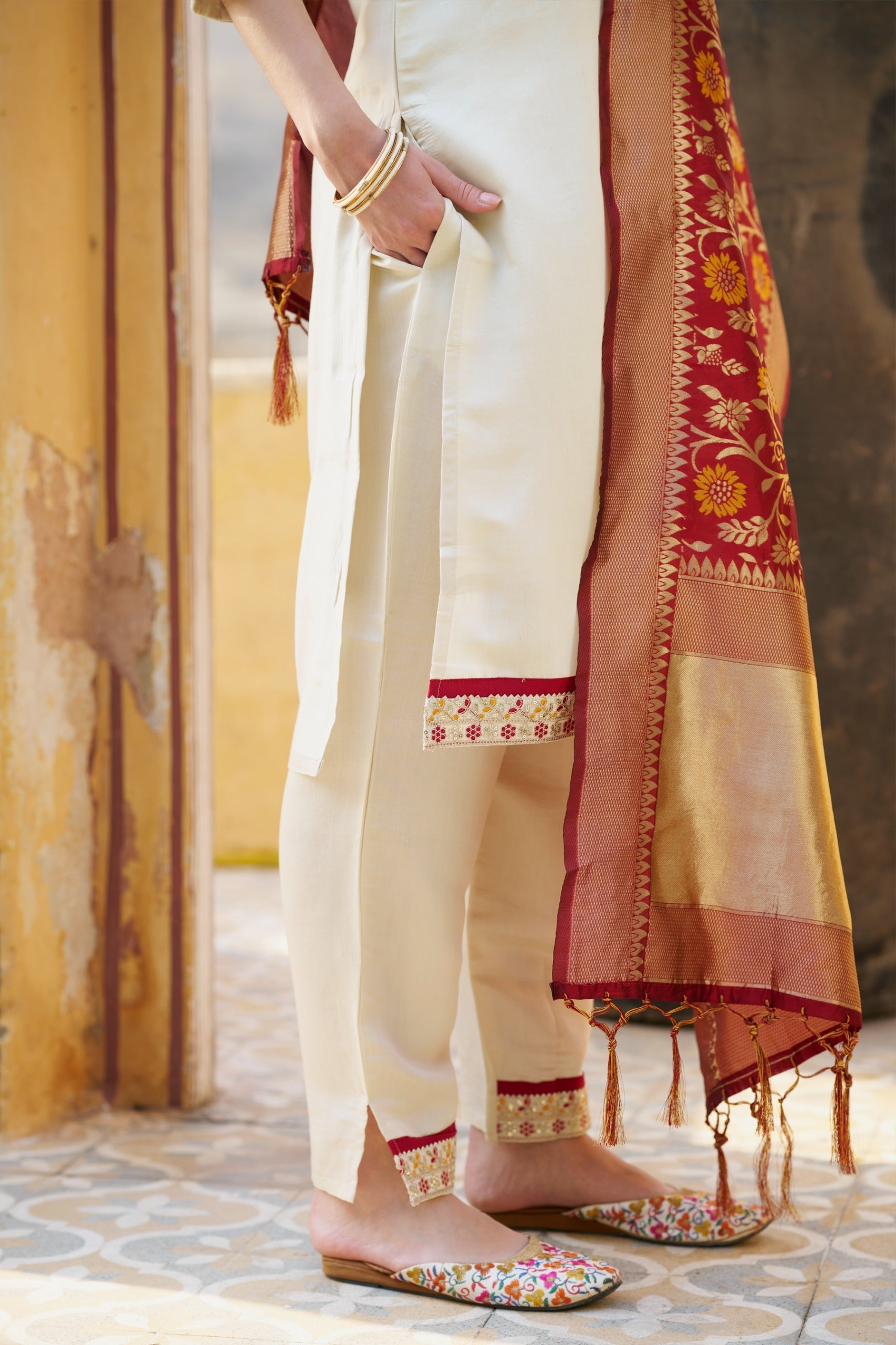 Jeevika Women Kurta and Pant Sets Silk Blend Fabric - FitVibe Fashion