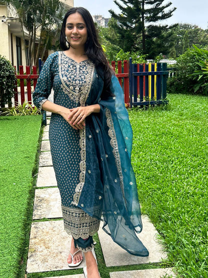 Shagun Women Kurta and Pant Sets Muslin Print Fabric - FitVibe Fashion