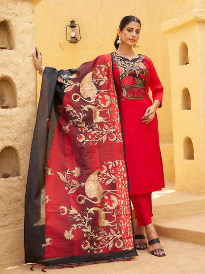 Sitara Red and Black Cotton Silk Blend Kurta Set With Jacquard Woven Meenakari Dupatta - FitVibe Fashion