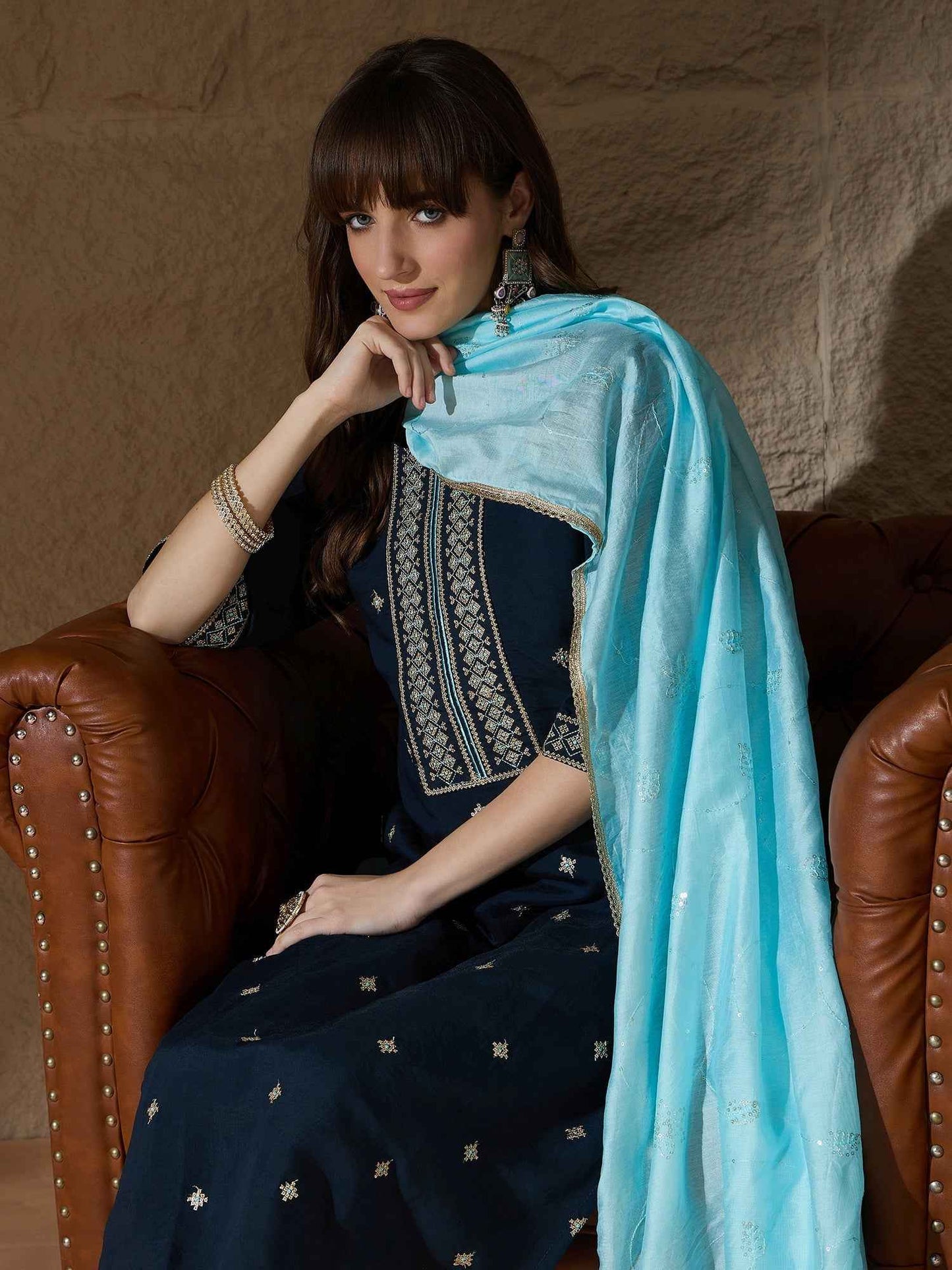 Aarohi teal Women Kurta and Pant Sets Silk Blend Fabric