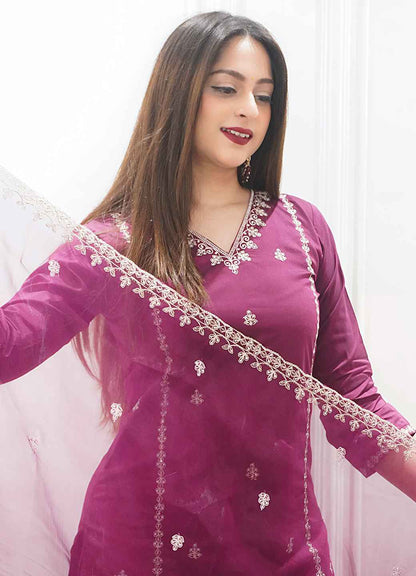 Aabha Womens Embroidered Silk Blend Kurta Pant Dupatta Set Stylish Comfortable Ethnic Wear