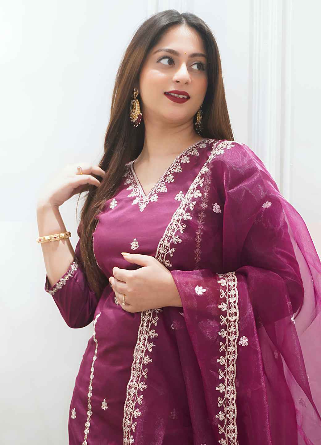 Aabha Womens Embroidered Silk Blend Kurta Pant Dupatta Set Stylish Comfortable Ethnic Wear